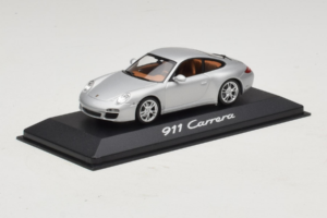 Porsche 911 997 Carrera Silver Metallic Minichamps 1:43 WAP02001218 Metaal — afbeelding 2 van 5