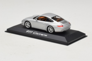 Porsche 911 997 Carrera Silver Metallic Minichamps 1:43 WAP02001218 Metaal — afbeelding 3 van 5