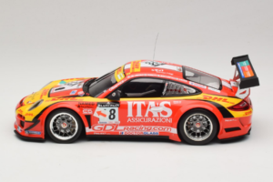 Porsche 911 997 GT3 R #8 De Lorenzi Racing De Lorenzi 24 Hours of Spa 2011 Minichamps 1:18 151118918 Metaal — afbeelding 3 van 6