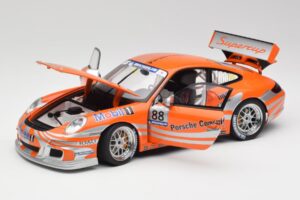 Porsche 911 997 GT3 R #88 Porsche Consulting 2005 AUTOart 1:18 77821 Metaal — afbeelding 2 van 8