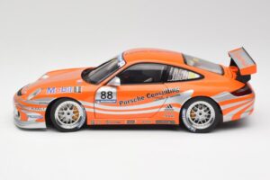 Porsche 911 997 GT3 R #88 Porsche Consulting 2005 AUTOart 1:18 77821 Metaal — afbeelding 4 van 8