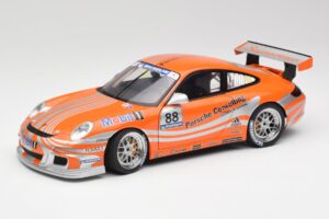 Porsche 911 997 GT3 R #88 Porsche Consulting 2005 AUTOart 1:18 77821 Metaal