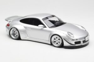 Porsche 911 997 RWB Abu Dhabi IXO 1:18 18CMC166 Metaal — afbeelding 4 van 6