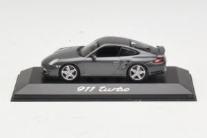Porsche 911 997 Turbo Grey Metallic Minichamps 1:43 WAP02013116 Metaal