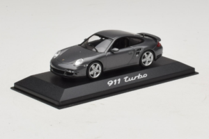 Porsche 911 997 Turbo Grey Metallic Minichamps 1:43 WAP02013016 Metaal — afbeelding 2 van 5
