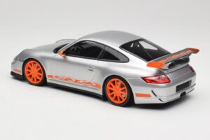 Porsche 911 997.1 GT3 RS Zilver met Oranje Velgen Minichamps 1:18 155062120 Metaal — afbeelding 5 van 6