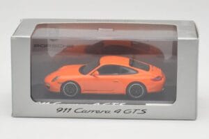 Porsche 911 997.2 Carrera 4 GTS Oranje Minichamps 1:43 WAP0201140C Metaal — afbeelding 4 van 4