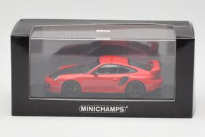 Porsche 911 997.2 GT2 RS Rood met Zwarte Velgen Minichamps 1:43 400069407 Metaal — afbeelding 4 van 4