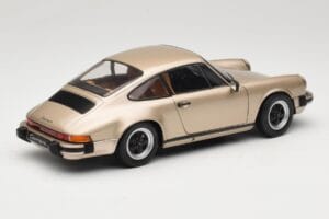 Porsche 911 Carrera 3.2 Brons Solido 1:18 S1802602 Metaal — afbeelding 3 van 8