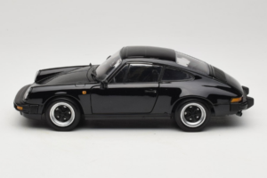 Porsche 911 Carrera 3.2 Zwart Minichamps 1:18 100063060-R1 Metaal — afbeelding 4 van 8