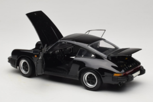 Porsche 911 Carrera 3.2 Zwart Minichamps 1:18 100063060-R1 Metaal — afbeelding 5 van 8