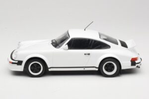 Porsche 911 SC GT Race Version IXO 1:18 18CMC007 Metaal — afbeelding 3 van 6