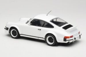 Porsche 911 SC GT Race Version IXO 1:18 18CMC007 Metaal — afbeelding 5 van 6