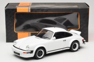 Porsche 911 SC GT Race Version IXO 1:18 18CMC007 Metaal — afbeelding 6 van 6