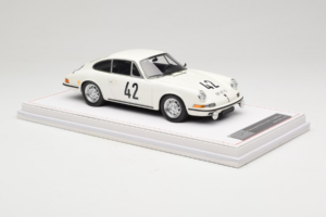 Porsche 911 S #42 R. Buchet / H. Linge Auguste Veuillet 24 Hours of Le Mans Class Winner 1967 IVY 1:18 REMC006 Hars — afbeelding 4 van 6