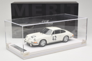Porsche 911 S #42 R. Buchet / H. Linge Auguste Veuillet 24 Hours of Le Mans Class Winner 1967 IVY 1:18 REMC006 Hars — afbeelding 6 van 6
