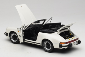 Porsche 911 SC Cabriolet Wit Minichamps 1:18 100063031 Metaal — afbeelding 5 van 8