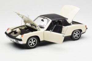Porsche 914/6 Licht Ivoor AUTOart 1:18 77933 Metaal — afbeelding 2 van 8