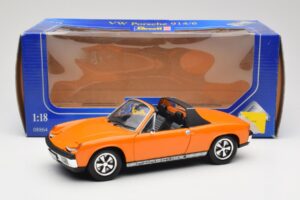Porsche 914/6 Oranje Revell 1:18 08864 Metaal — afbeelding 8 van 8