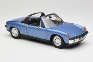 Porsche 914 Blauw Revell 1:18 08975 Metaal — afbeelding 6 van 8