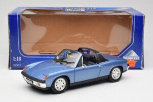 Porsche 914 Blauw Revell 1:18 08975 Metaal — afbeelding 8 van 8