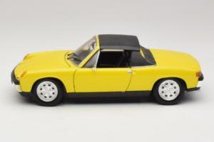 Porsche 914 Geel Revell 1:18 8976 Metaal — afbeelding 4 van 8