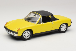Porsche 914 Geel Revell 1:18 8976 Metaal