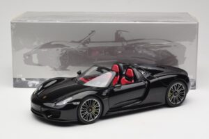 Porsche 918 Spyder Basalt Zwart Metallic Minichamps 1:18 110062431 Metaal — afbeelding 8 van 8