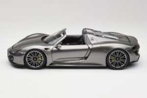 Porsche 918 Spyder Liquid Metal Zilver Minichamps 1:18 110062430 Metaal — afbeelding 4 van 8