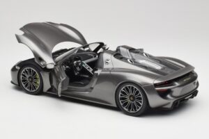 Porsche 918 Spyder Liquid Metal Zilver Minichamps 1:18 110062430 Metaal — afbeelding 5 van 8