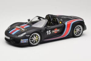 Porsche 918 Spyder Weissach Package Matt Black With Martini Stripes Minichamps 1:18 110062445 Metaal