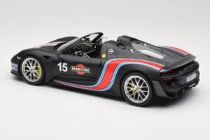 Porsche 918 Spyder Weissach Package Matt Black With Martini Stripes Minichamps 1:18 110062445 Metaal — afbeelding 7 van 8