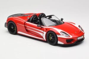 Porsche 918 Spyder Weissach Package Rood & Witte Strepen Minichamps 1:18 110062442 Metaal — afbeelding 7 van 9