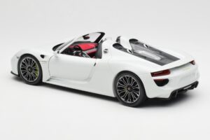 Porsche 918 Spyder Wit Minichamps 1:18 110062436 Metaal — afbeelding 7 van 8