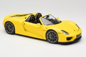 Porsche 918 Spyder Geel Minichamps 1:18 110062434 Metaal — afbeelding 6 van 8