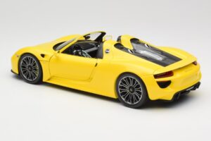 Porsche 918 Spyder Geel Minichamps 1:18 110062434 Metaal — afbeelding 7 van 8