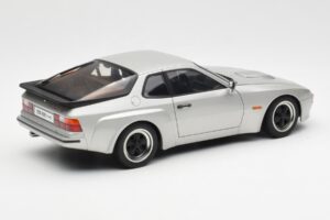 Porsche 924 Carrera GT Diamond Zilver AUTOart 1:18 78002 Metaal — afbeelding 3 van 8