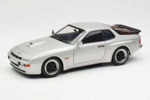 Porsche 924 Carrera GT Diamond Zilver AUTOart 1:18 78002 Metaal