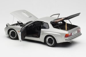 Porsche 924 Carrera GT Diamond Zilver AUTOart 1:18 78002 Metaal — afbeelding 5 van 8