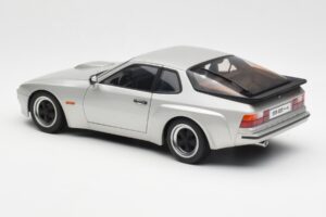 Porsche 924 Carrera GT Diamond Zilver AUTOart 1:18 78002 Metaal — afbeelding 7 van 8