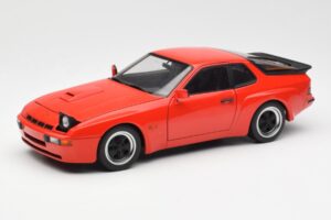 Porsche 924 Carrera GT Guards Rood AUTOart 1:18 78003 Metaal