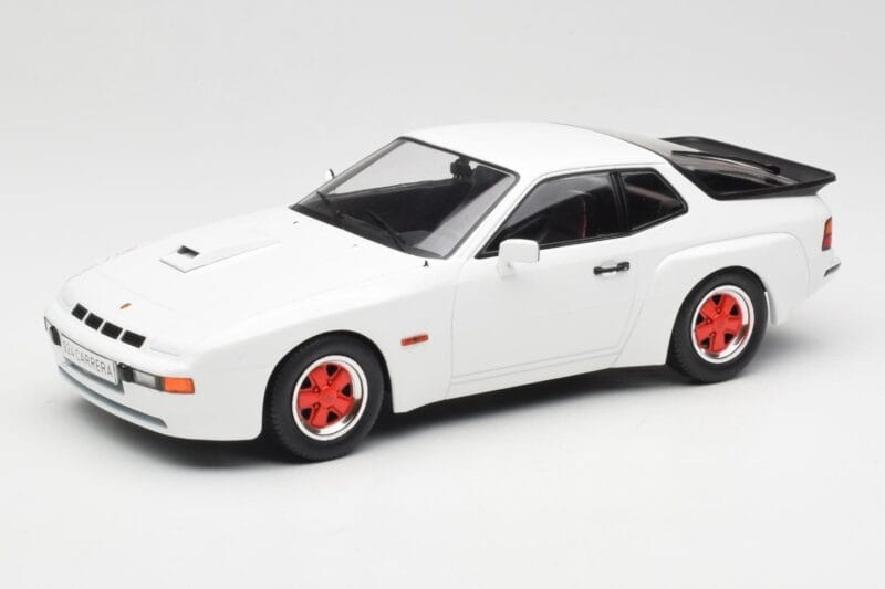 Porsche 924 Carrera GT Wit & Rode Velgen MCG 1:18 MCG18303 Metaal