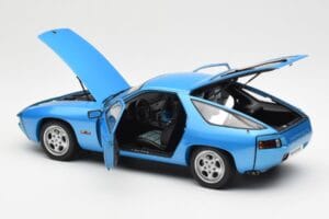 Porsche 928 Blauw AUTOart 1:18 77901 Metaal — afbeelding 5 van 8