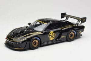 Porsche 935/19 Zwart met Gouden Strepen Minichamps 1:18 155067568 Metaal