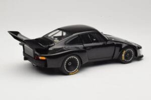 Porsche 935 Turbo Group 5 1976 Exoto 1:18 18101 Metaal — afbeelding 3 van 8