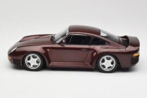 Porsche 959 Dark Red Metallic Minichamps 1:18 155066204 Metaal — afbeelding 5 van 6