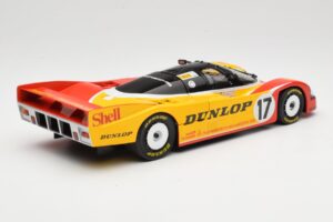 Porsche 962C Group C #17 D. Bell / H-J. Stuck / K. Ludwig 24 Hours of Le Mans 1988 Universal Hobbies 1:18 4704 Metaal — afbeelding 3 van 8