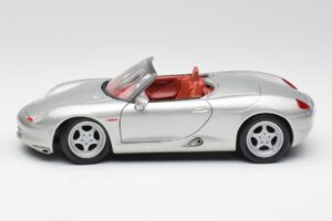 Porsche Boxster 986 Zilver Maisto 1:18 37800-M3 Metaal — afbeelding 4 van 8