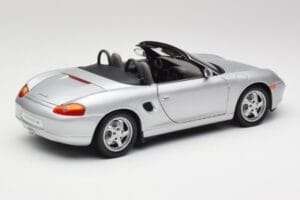 Porsche Boxster 986 Cabriolet Arctic Zilver Metallic UT Models 1:18 27852 Metaal — afbeelding 3 van 8