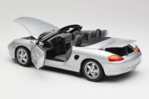Porsche Boxster 986 Cabriolet Arctic Zilver Metallic UT Models 1:18 27852 Metaal — afbeelding 5 van 8